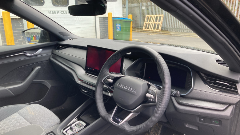 Skoda Octavia 1.5 TSI 150 e-TEC Sportline 5dr DSG Petrol Estate